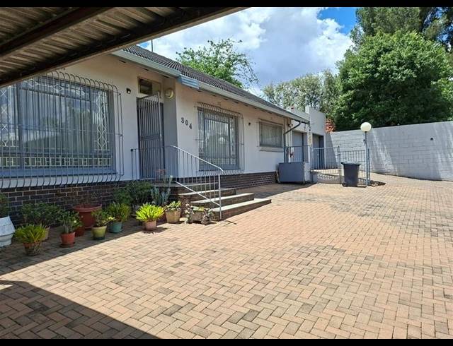 4 BEDROOM HOUSE FOR SALE IN MONDEOR